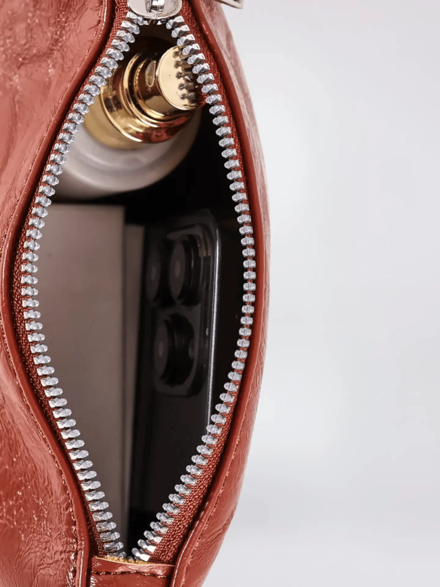 Scarlett Mini Pouch - Image 16
