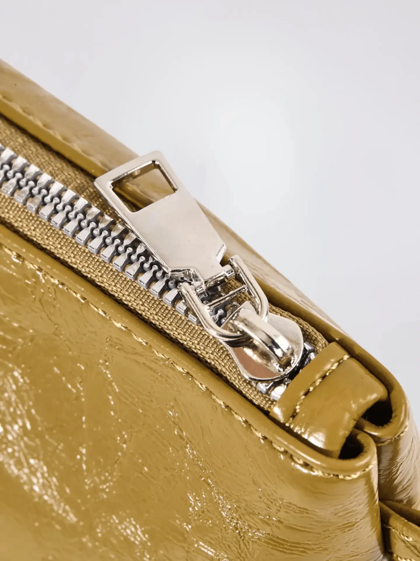 Scarlett Mini Pouch - Image 7