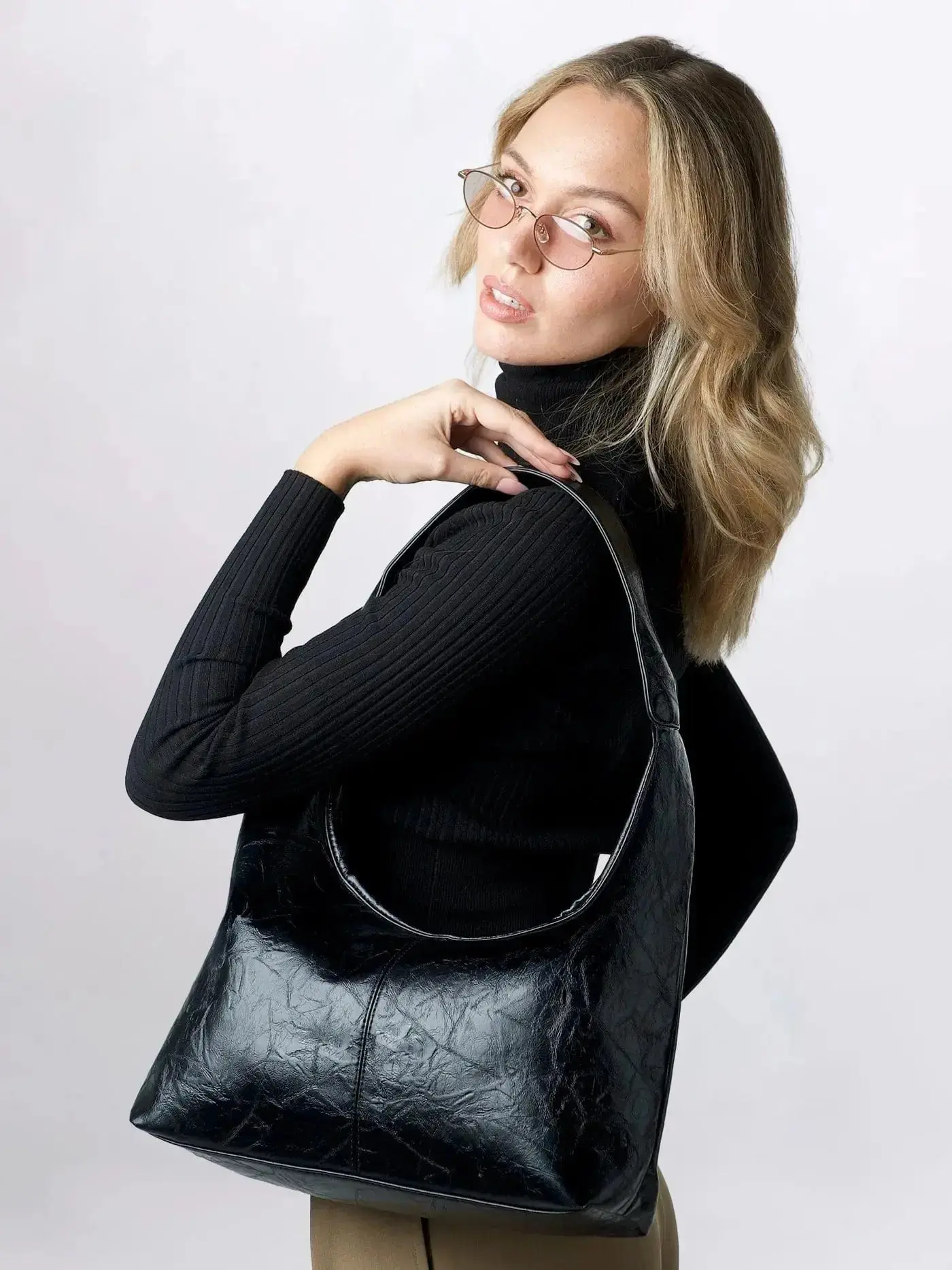 Scarlett Distressed Leather Tote - Image 3