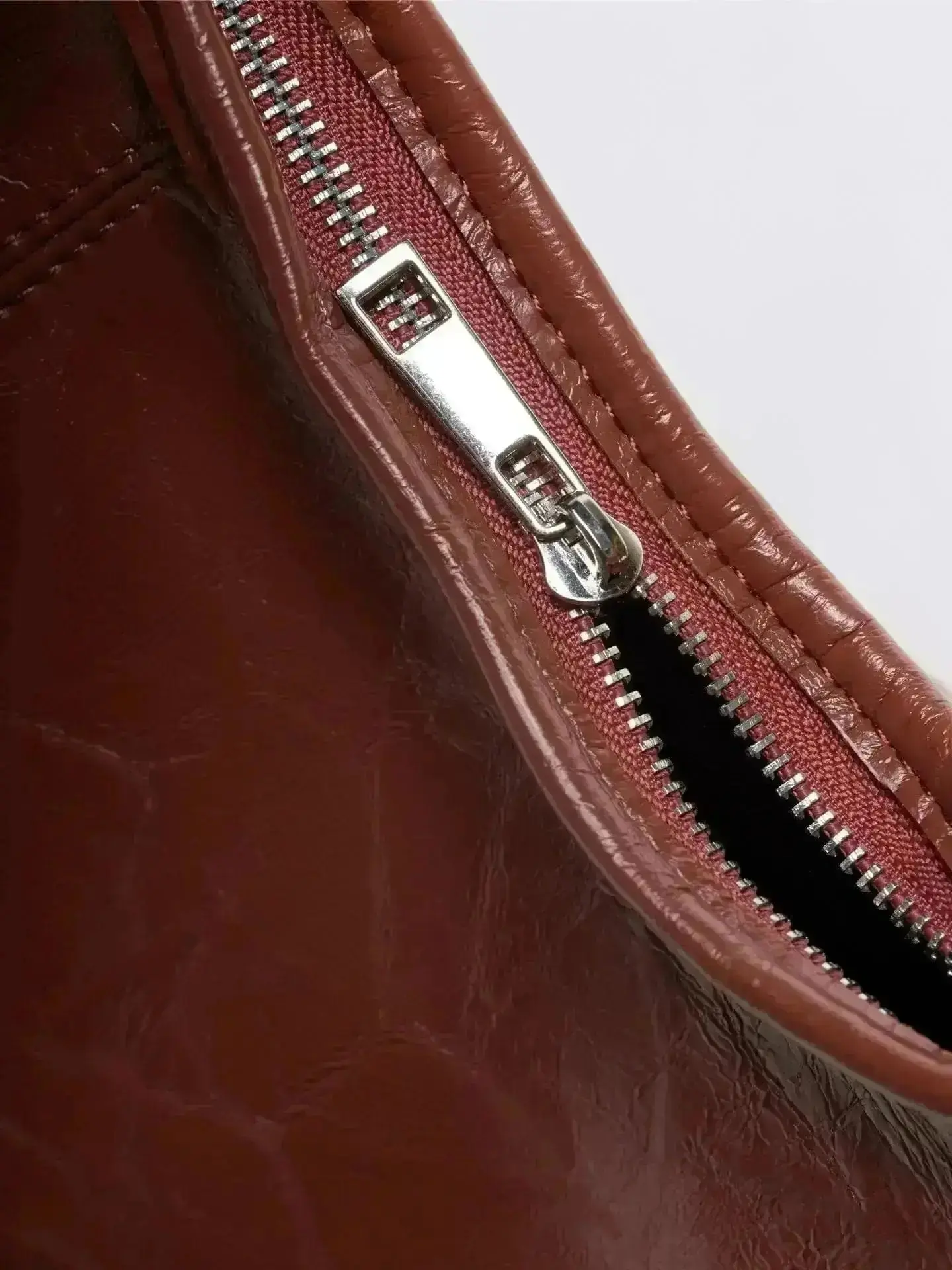 Scarlett Distressed Leather Tote - Image 118