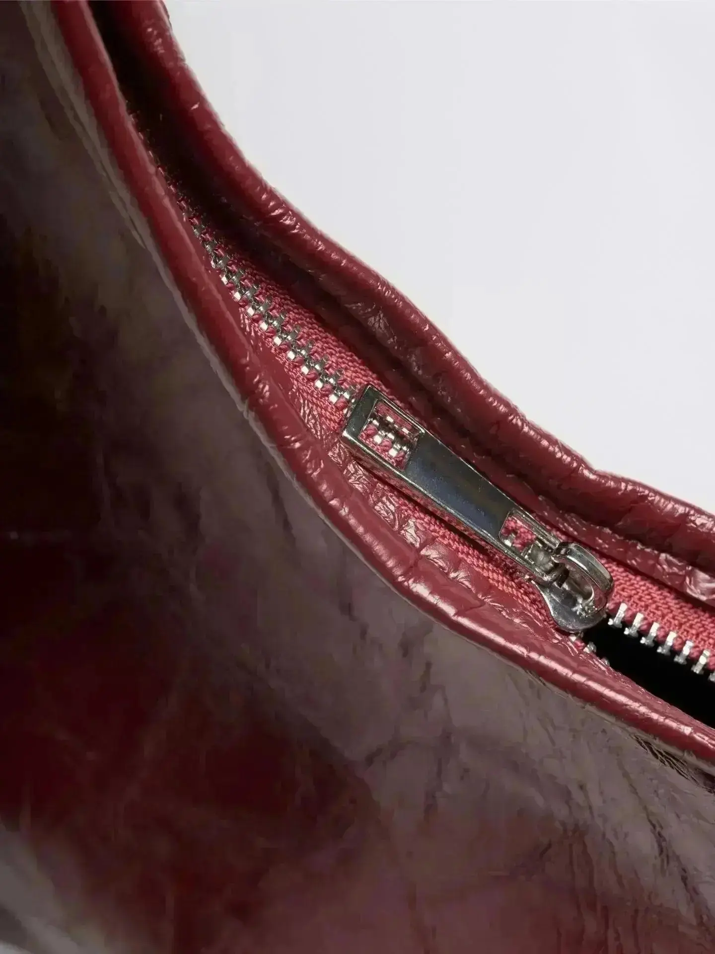 Scarlett Distressed Leather Tote - Image 80
