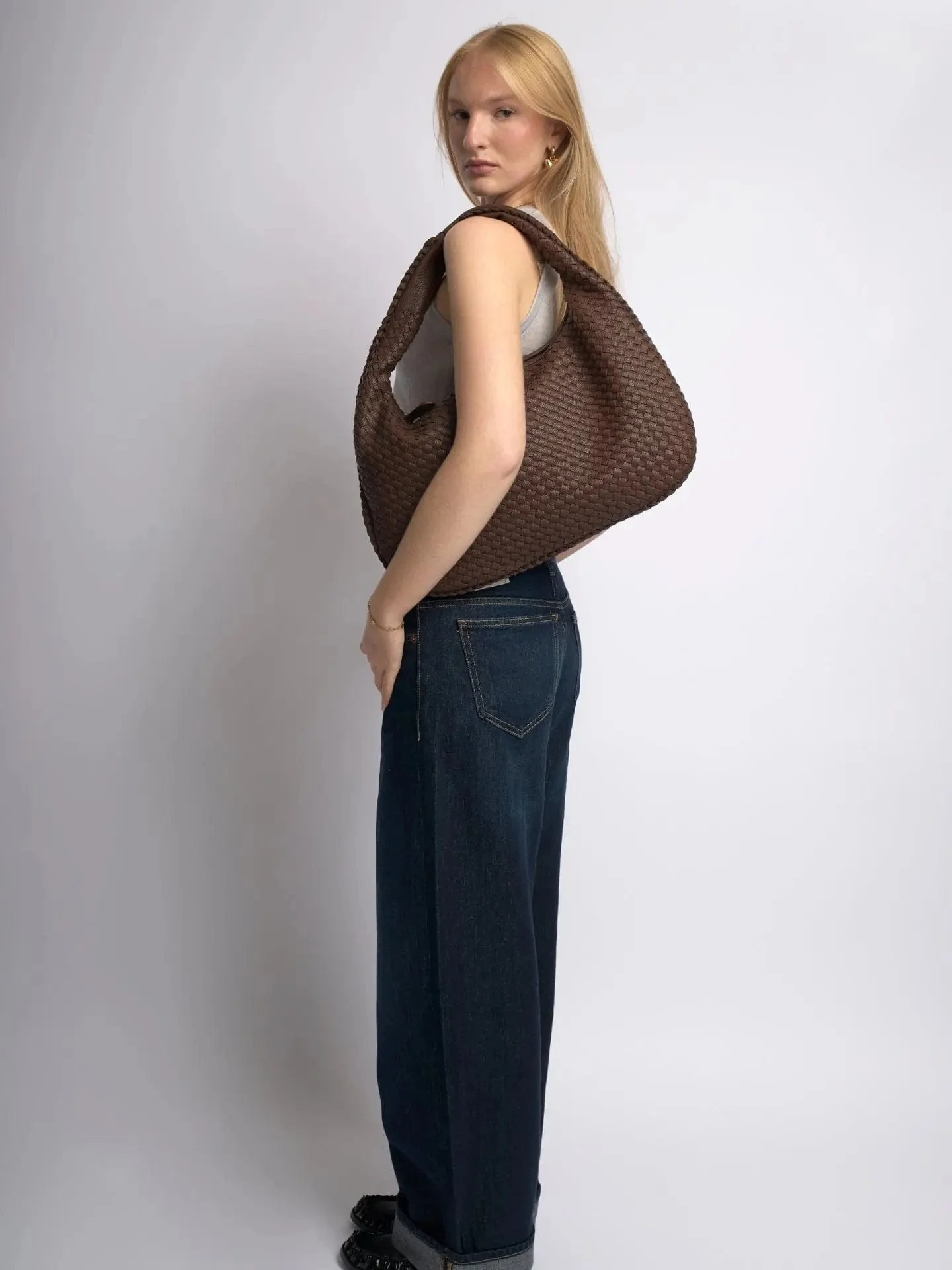 The One Shoulder Wonder - Image 22