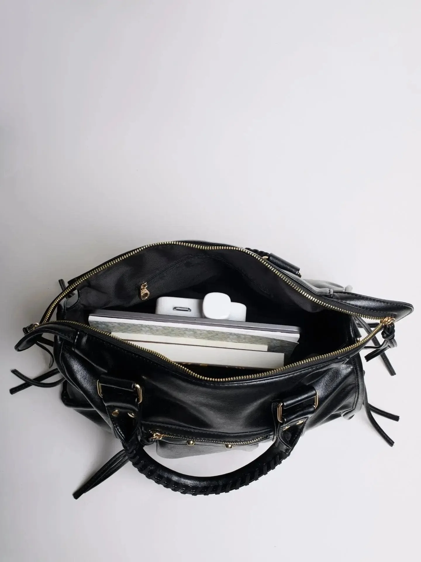 Vivienne Paris Bag - Image 4
